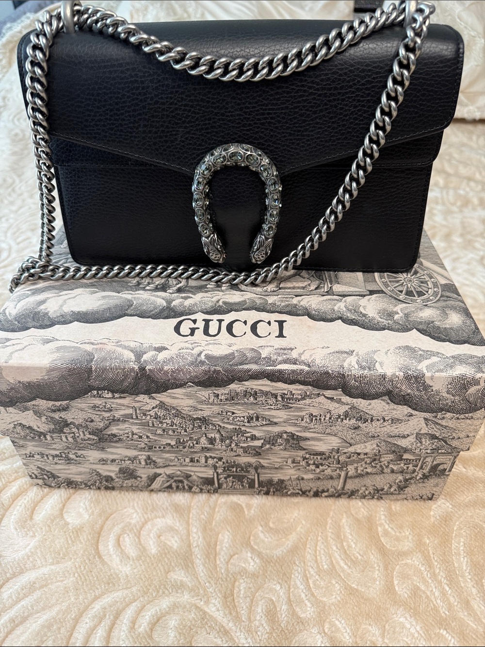 Gucci Black Leather Shoulder Bag with Silver-Tone Chain and Horseshoe Detail